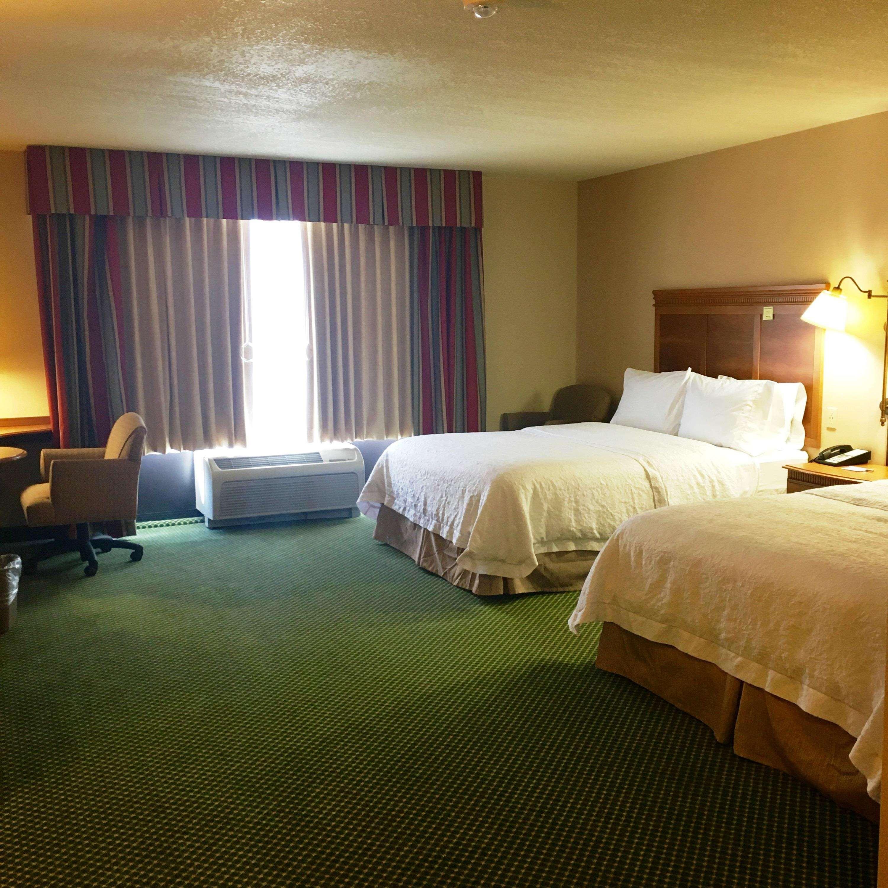 Hampton Inn Hays-North Of I-70 Exterior photo